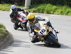 John Burrows leads Martin Finnegan at the 2006 Cookstown 100 (Alan Armstrong)